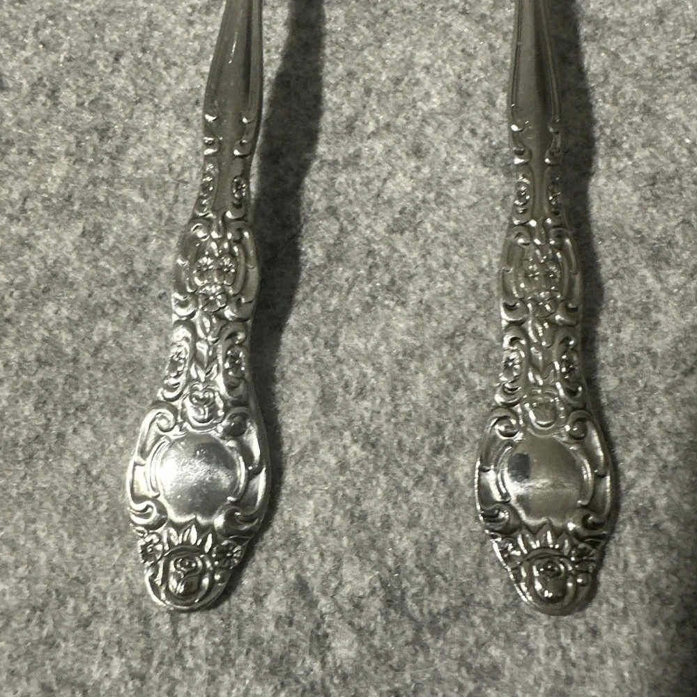 5 International Stainless Korea‎ VERONA Pattern Tablespoons